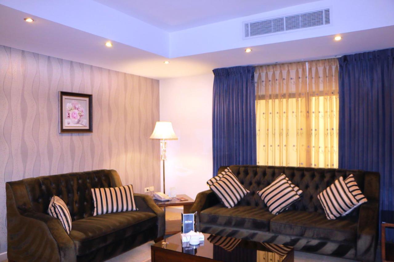 City Rose Hotel Suites Amman Buitenkant foto